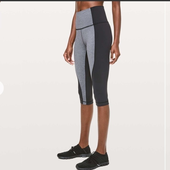 Lululemon Wunder Under Crop High-Rise *Curve 17” - Picture 3 of 11